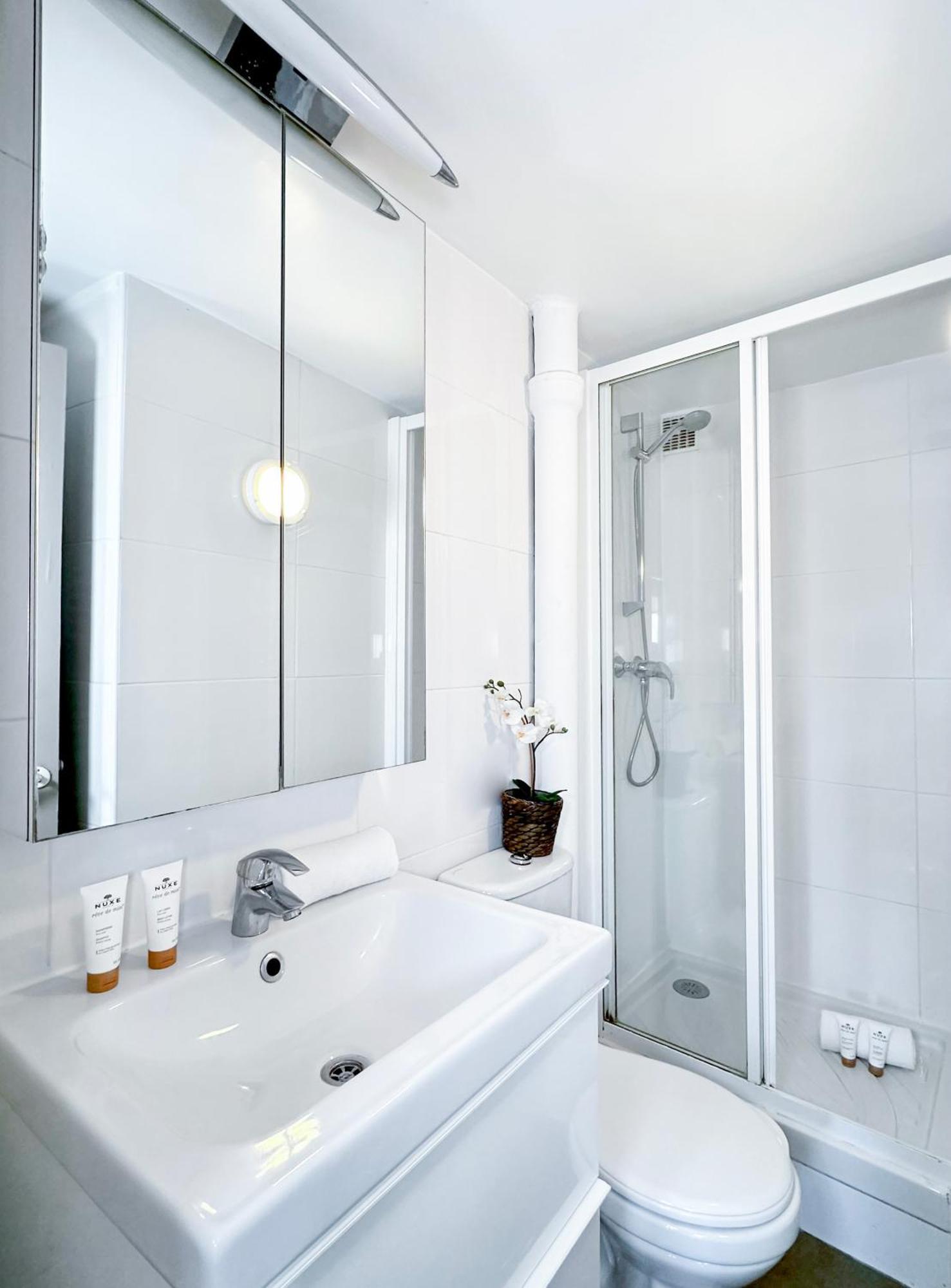 Chic Flat In Pantheon & Luxembourg Garden Apartment ปารีส ภายนอก รูปภาพ