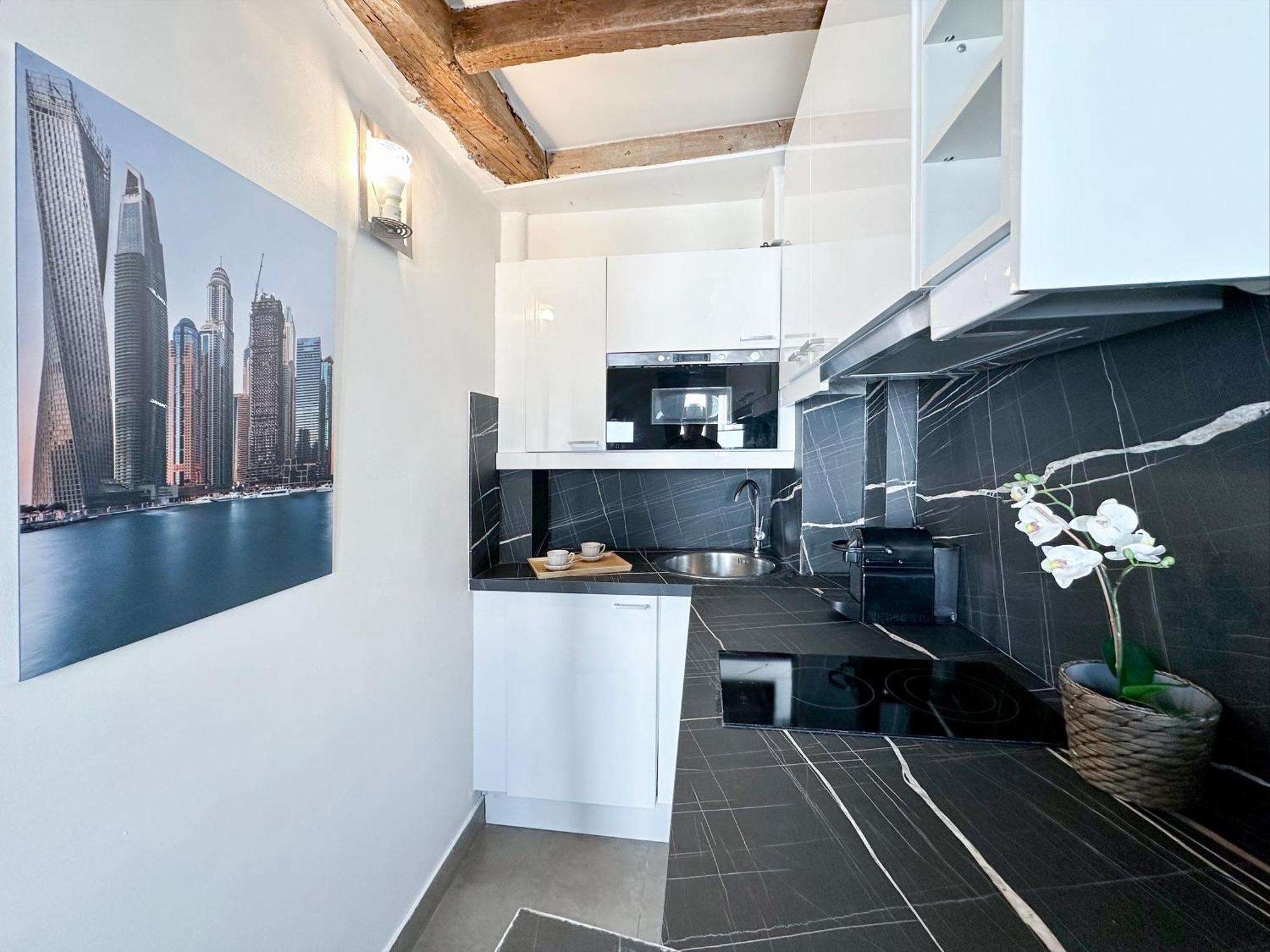 Chic Flat In Pantheon & Luxembourg Garden Apartment ปารีส ภายนอก รูปภาพ